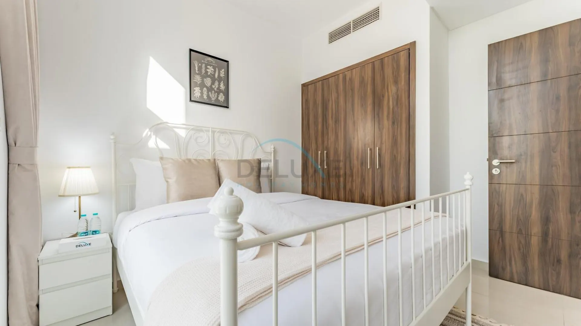 Lägenhet Community And Pool View 3Br Townhouse, Minutes From Desert Camp,Damac Hills 2 Amargo By Deluxe Holiday Homes Dubai Förenade Arabemiraten